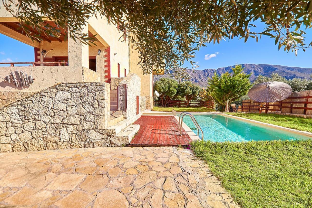 Villa Evenos Of 3 Bedrooms - Irida Country House Of 2 Bedrooms With Private Pools Elafonisi Bagian luar foto